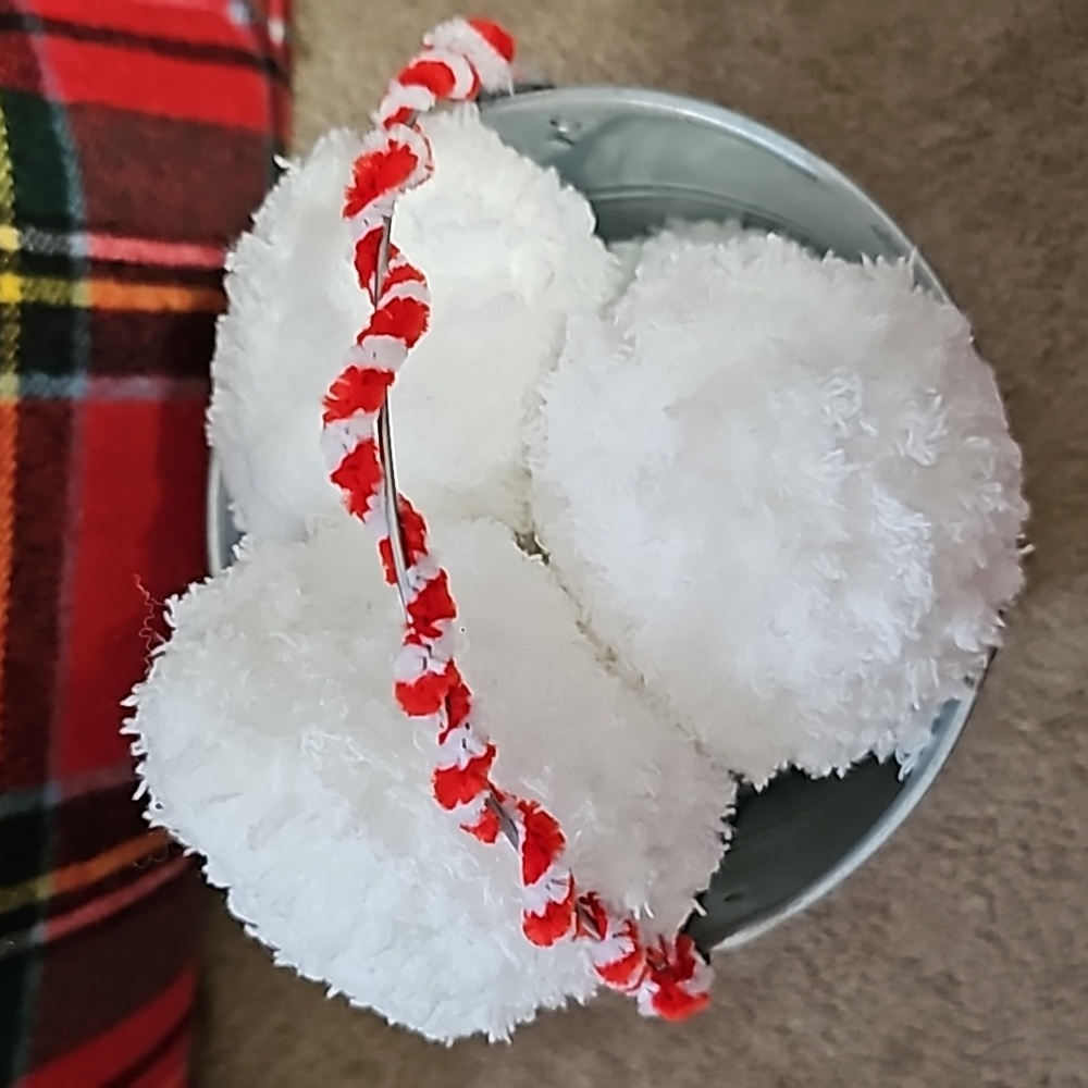 Handmade Snow Balls With Bucket - Picture 2 of 3